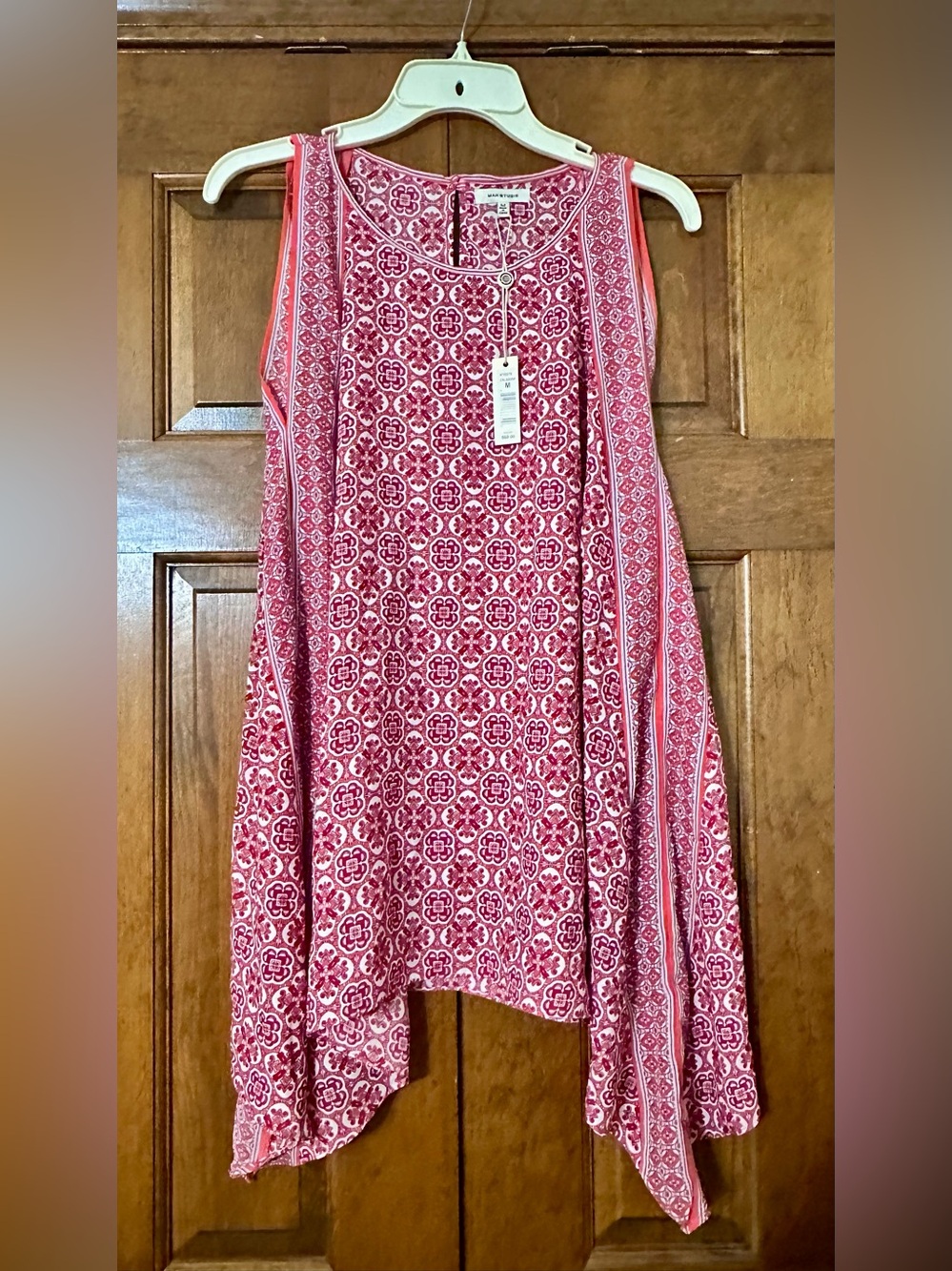 Max Studio Red and White Boho Design Trapezoid Long Blouse Medium NWT